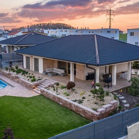 Luxury Spa Villa Králŭv Dvŭr Εξωτερικό φωτογραφία